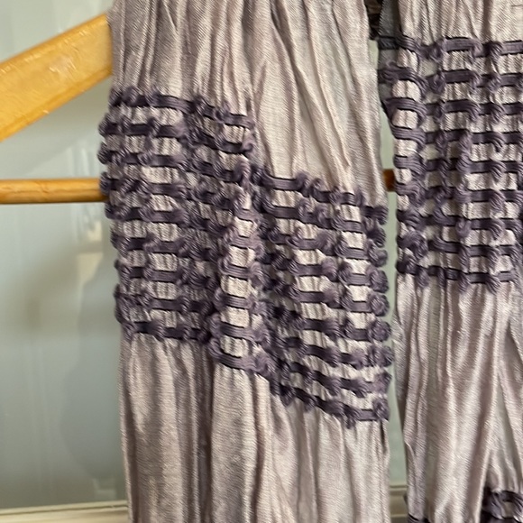 Lavender fringed scarf - Picture 4 of 11